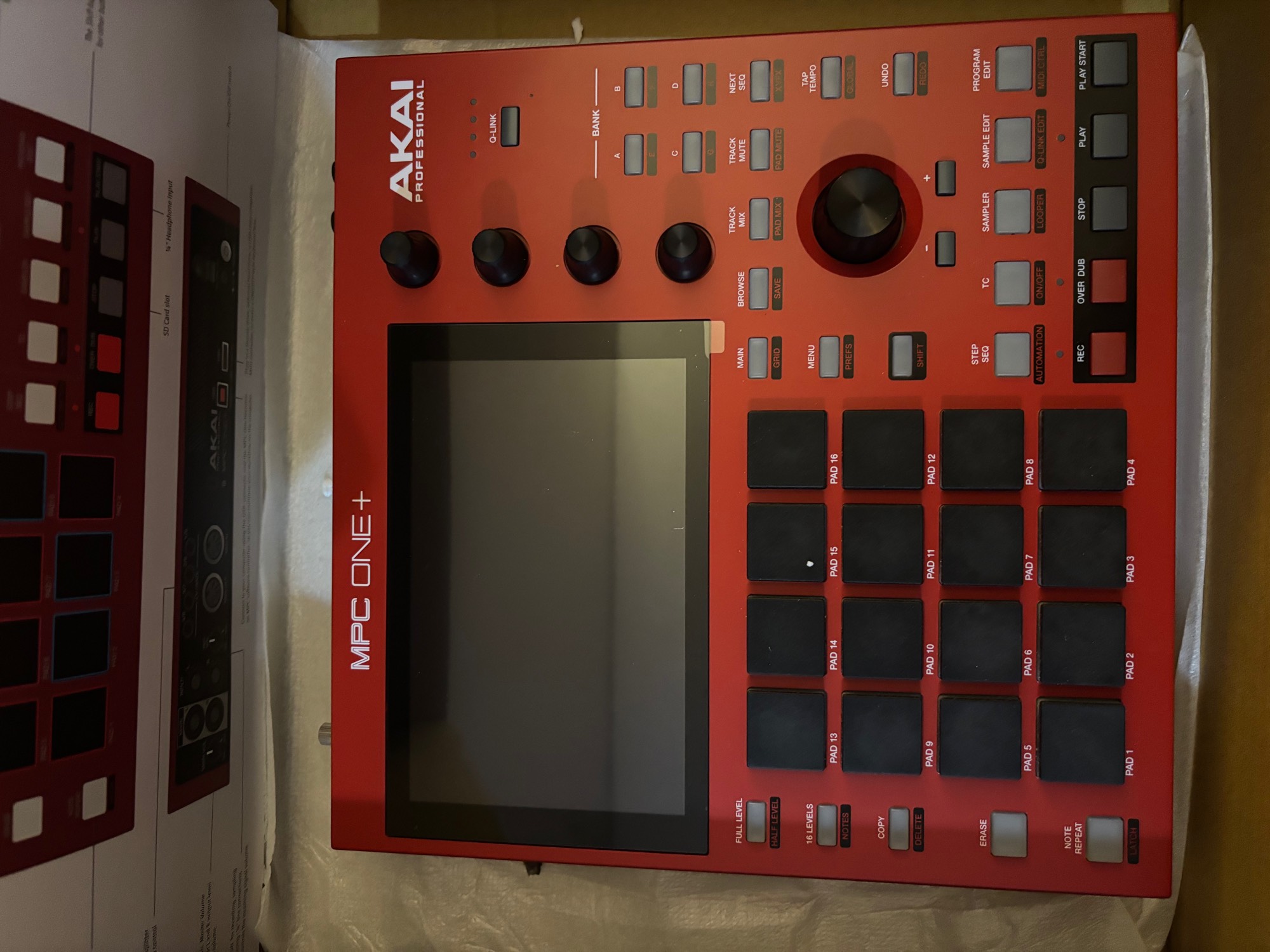 Akai Professional-MPC One Plus-4