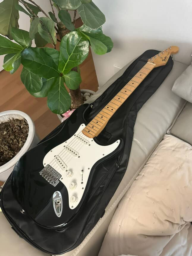Fender--2