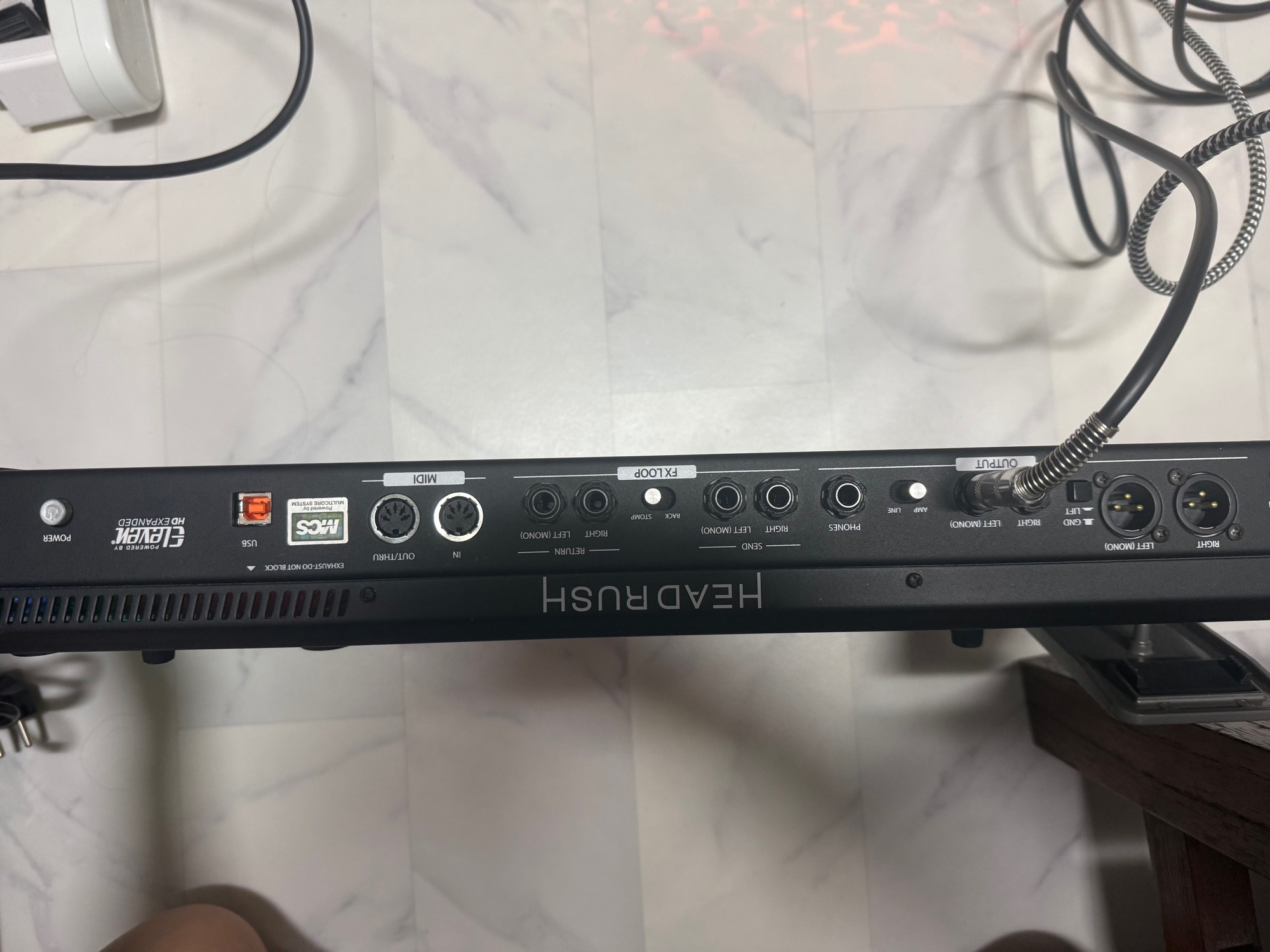 Headrush-Pedalboard-6