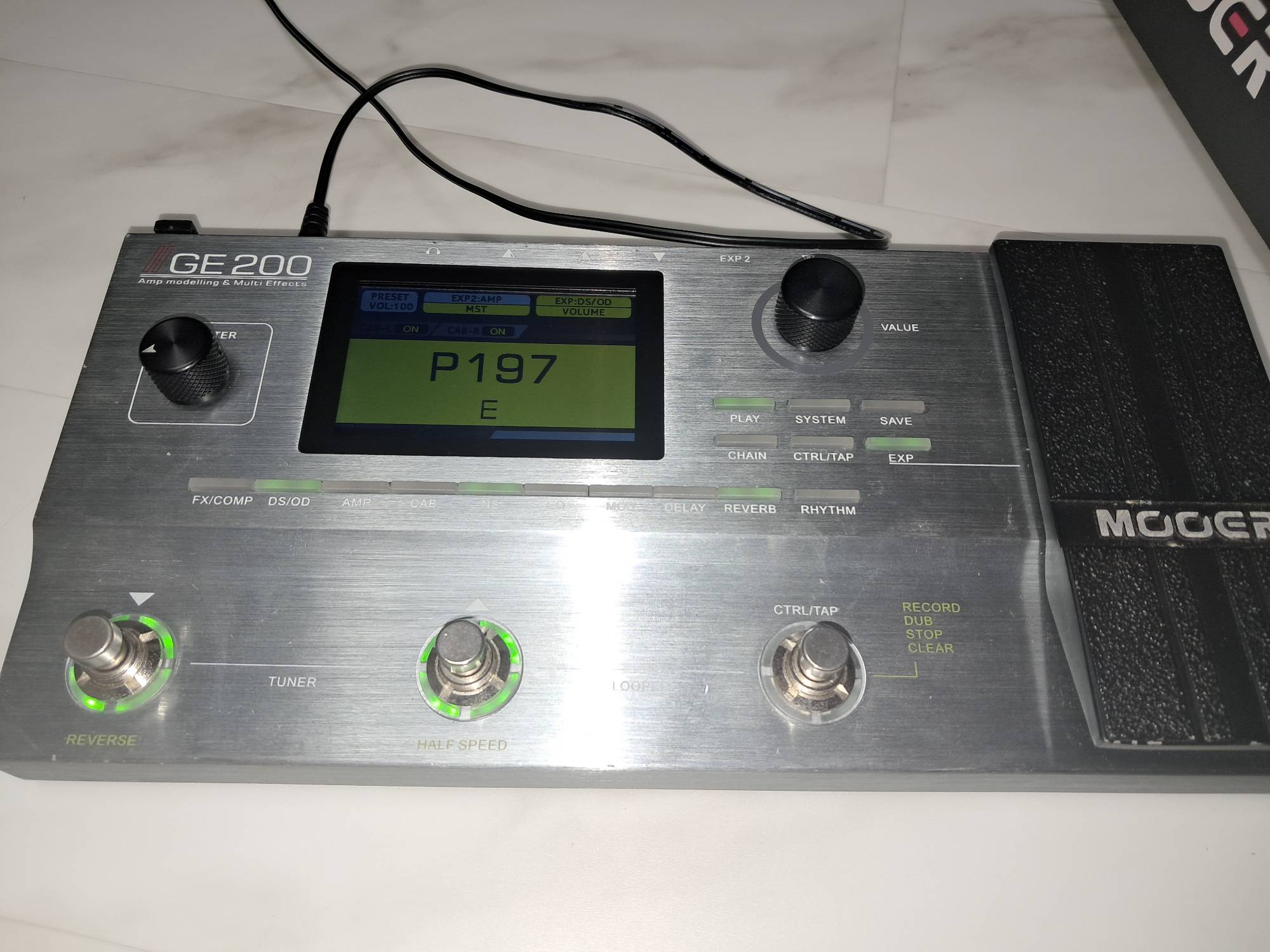 Mooer-GE200-3